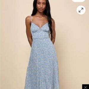 Lulu's floral pleated midi dress